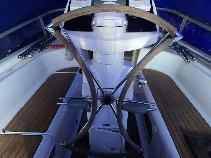 Luthien 42ft Jeanneau Yacht For Sale