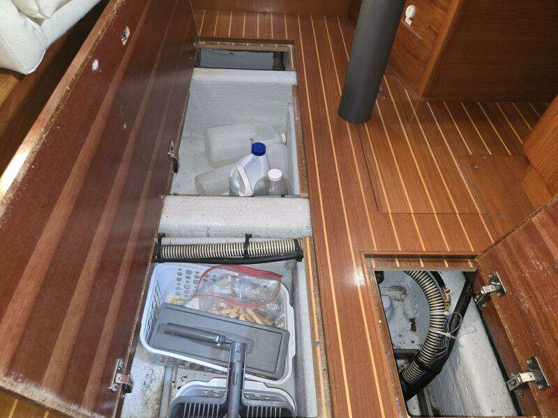 Luthien 42ft Jeanneau Yacht For Sale