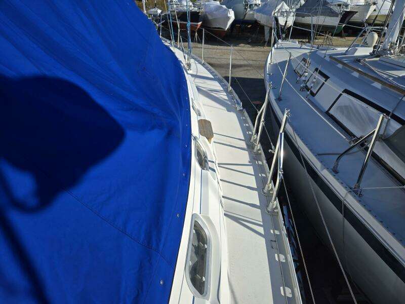 Luthien 42ft Jeanneau Yacht For Sale