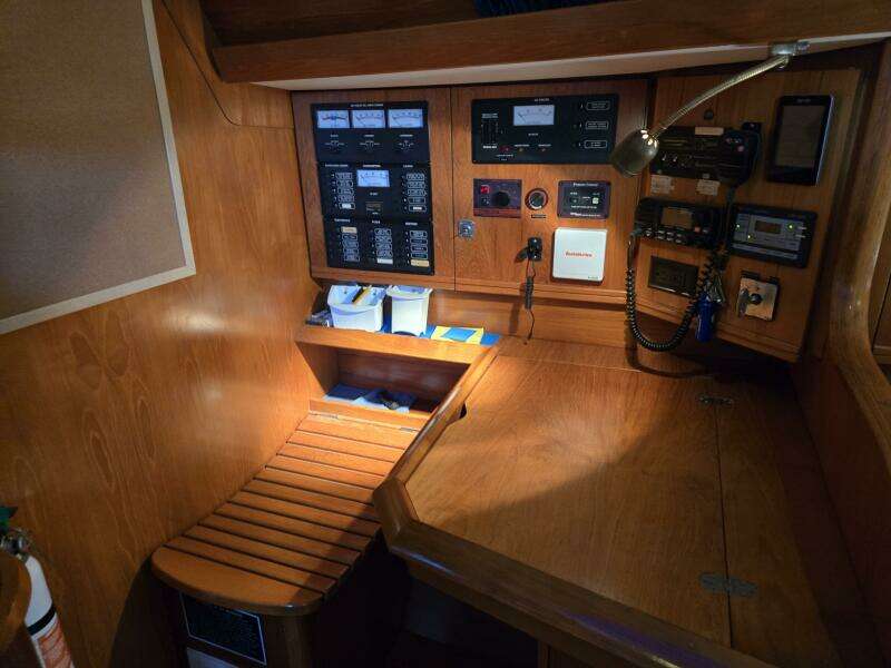 Luthien 42ft Jeanneau Yacht For Sale