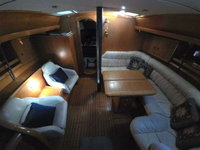 Luthien 42ft Jeanneau Yacht For Sale