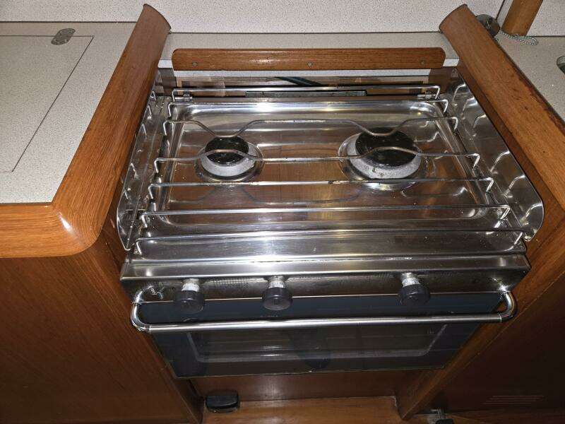 Luthien 42ft Jeanneau Yacht For Sale