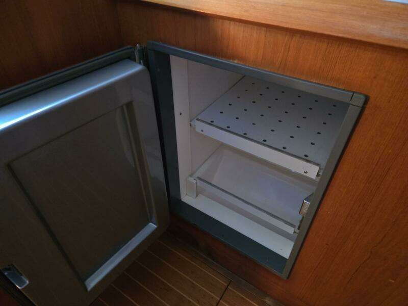 Luthien 42ft Jeanneau Yacht For Sale