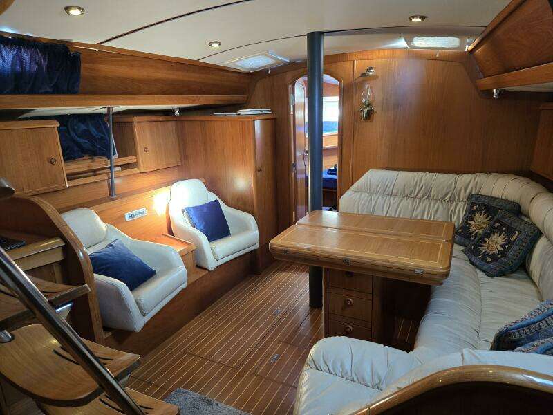 Luthien 42ft Jeanneau Yacht For Sale