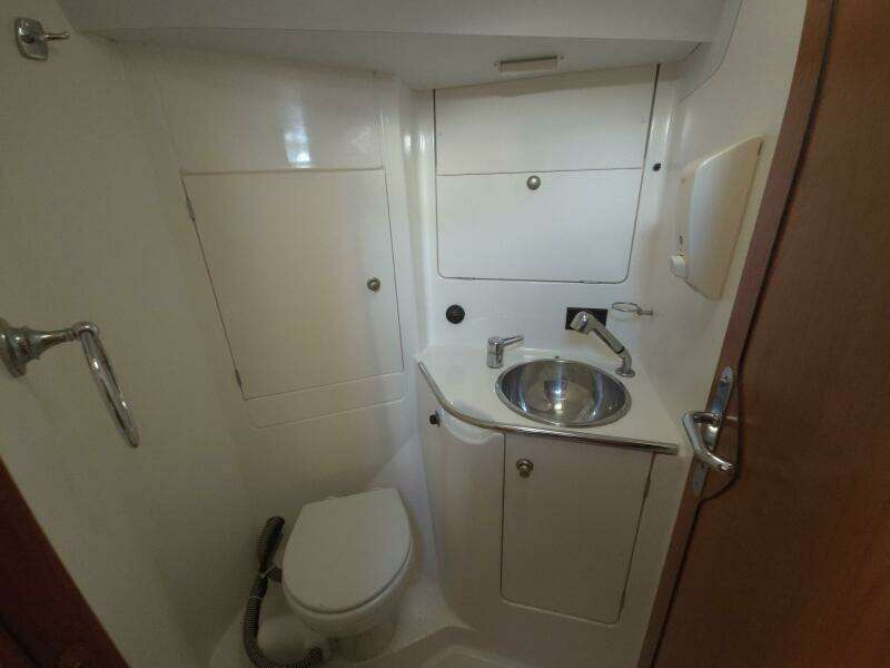 Luthien 42ft Jeanneau Yacht For Sale