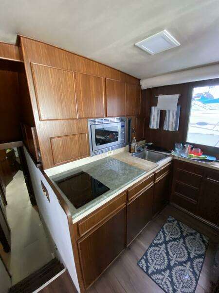 Soiree 52ft Hatteras Yacht For Sale Soiree 52ft Hatteras Yacht For Sale