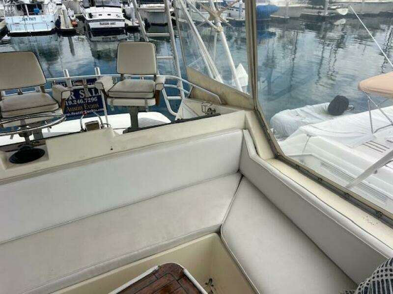 Soiree 52ft Hatteras Yacht For Sale Soiree 52ft Hatteras Yacht For Sale