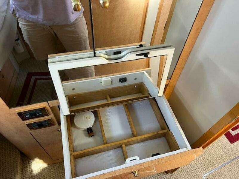 Knot for Sail 45ft Sea Ray Yacht For Sale Knot for Sail 45ft Sea Ray Yacht For Sale