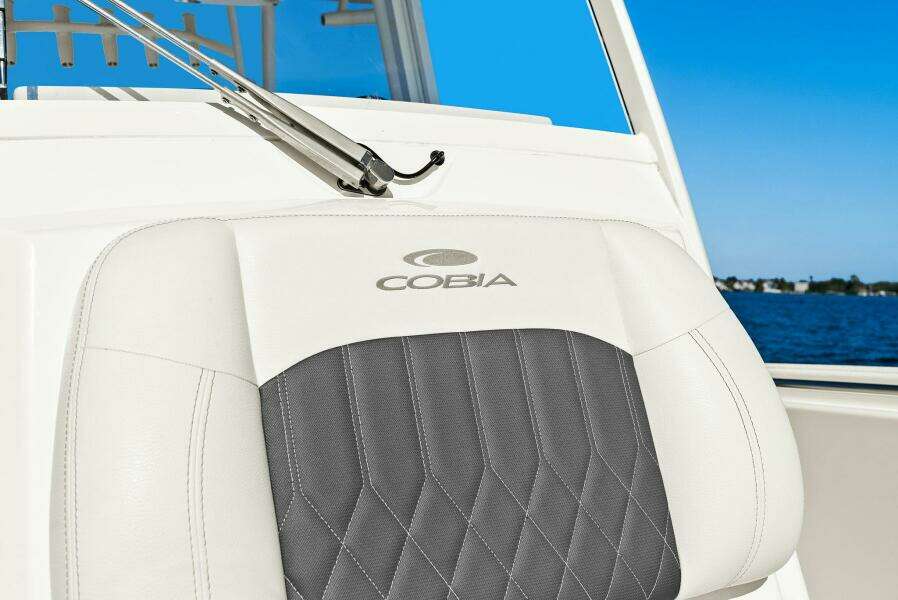 2023 Cobia 30 Center Console