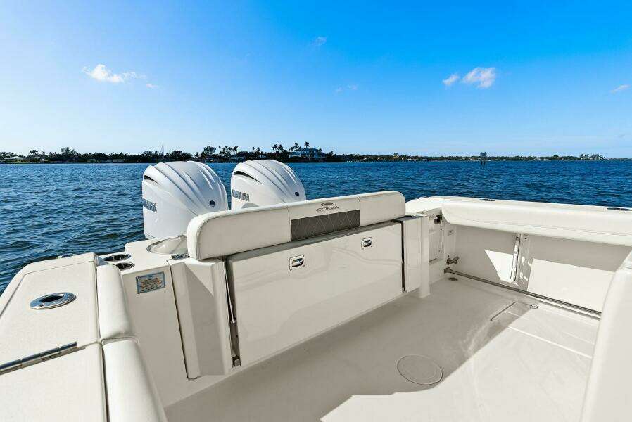 2023 Cobia 30 Center Console