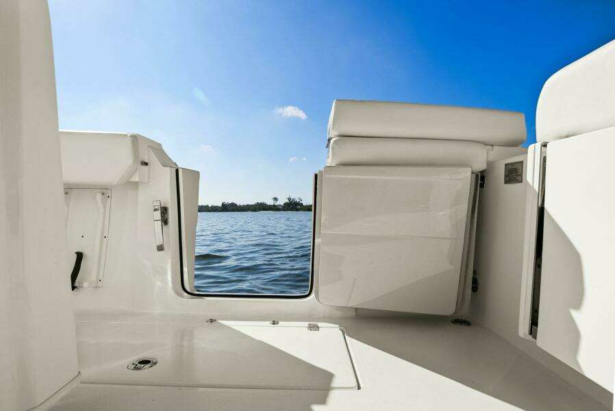 2023 Cobia 30 Center Console