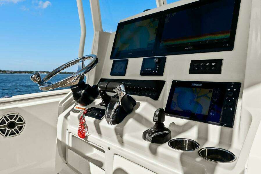 2023 Cobia 30 Center Console