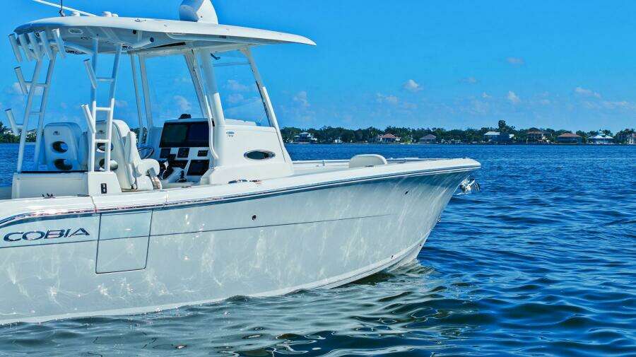 2023 Cobia 30 Center Console