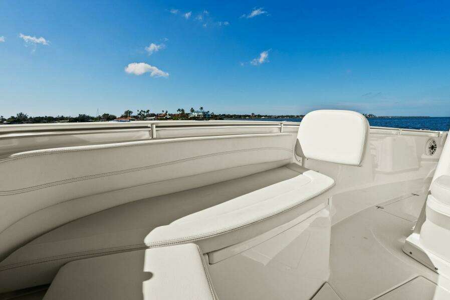 2023 Cobia 30 Center Console