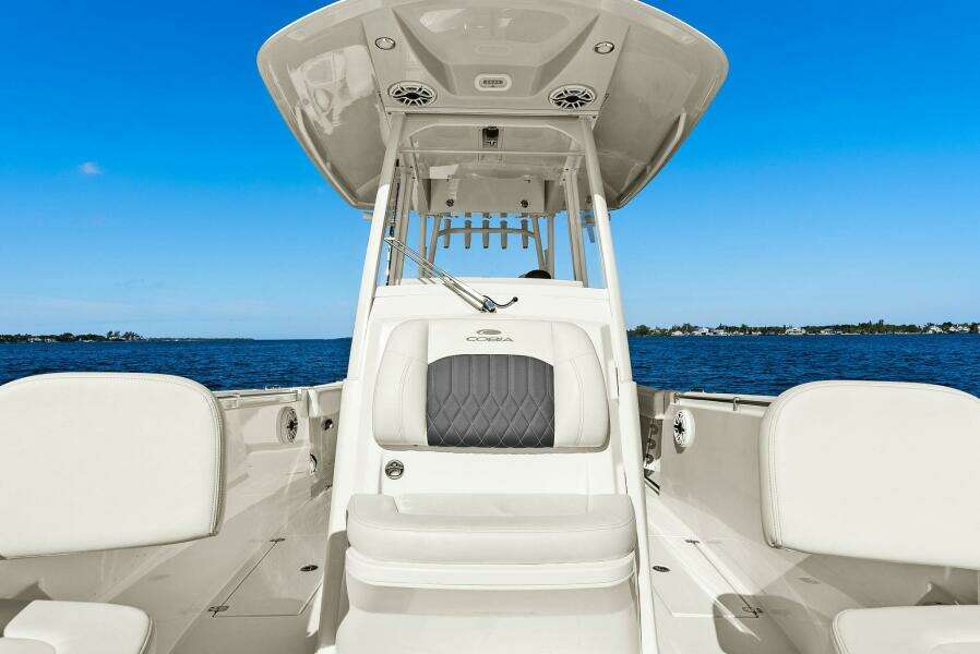 2023 Cobia 30 Center Console