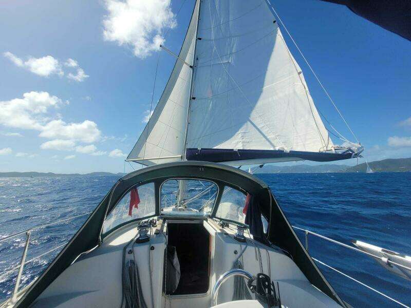 Ealu 35ft Jeanneau Yacht For Sale