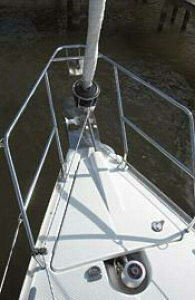 Ealu 35ft Jeanneau Yacht For Sale