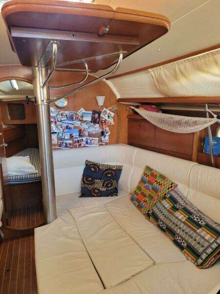 Ealu 35ft Jeanneau Yacht For Sale
