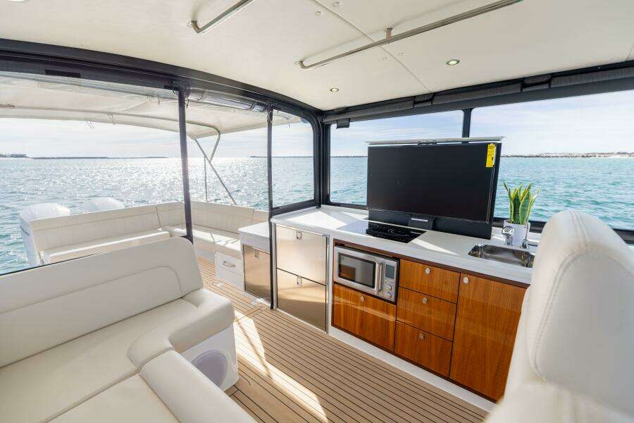 2025 MJM 4 46- Salon