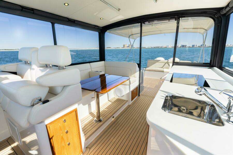 2025 MJM 4 46- Galley