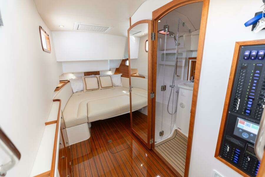 2025 MJM 4 46- Cabin