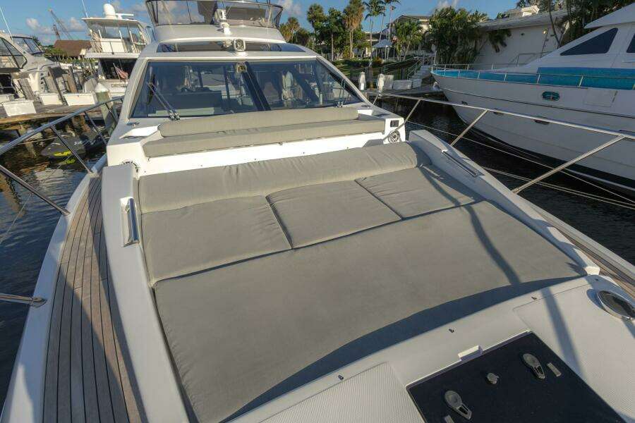 Asymmetry 59ft Azimut Yacht For Sale Asymmetry 59ft Azimut Yacht For Sale