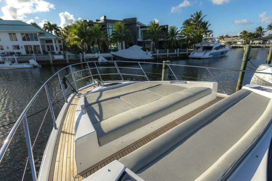 Asymmetry 59ft Azimut Yacht For Sale Asymmetry 59ft Azimut Yacht For Sale