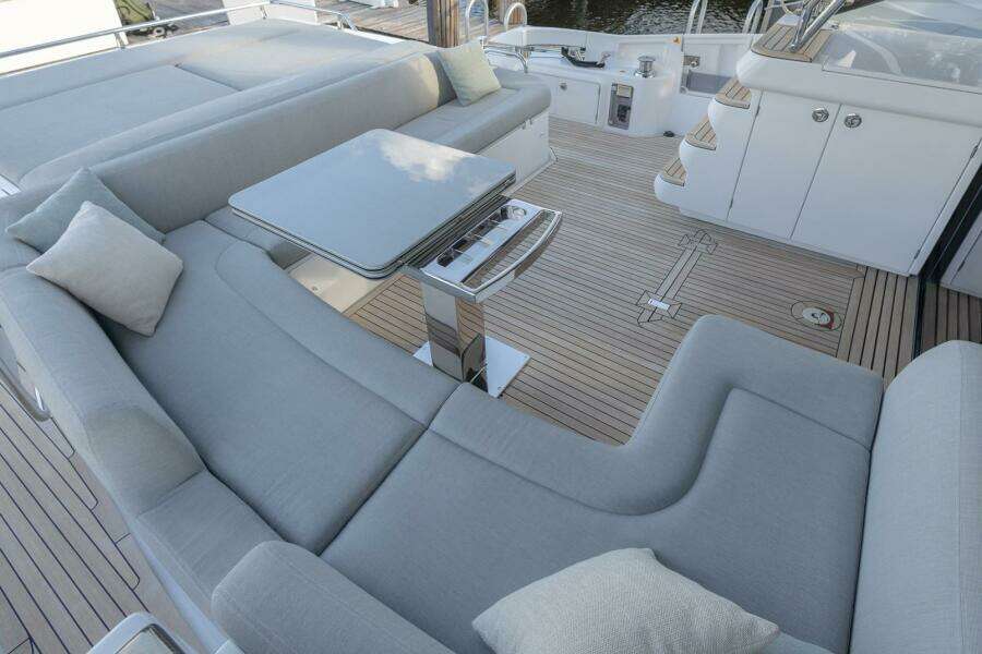 Asymmetry 59ft Azimut Yacht For Sale Asymmetry 59ft Azimut Yacht For Sale