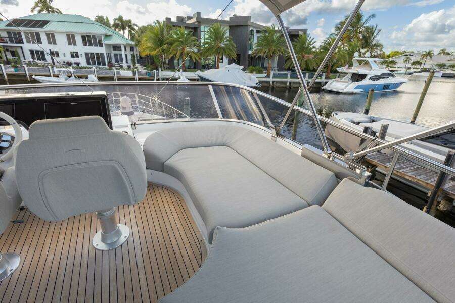 Asymmetry 59ft Azimut Yacht For Sale Asymmetry 59ft Azimut Yacht For Sale