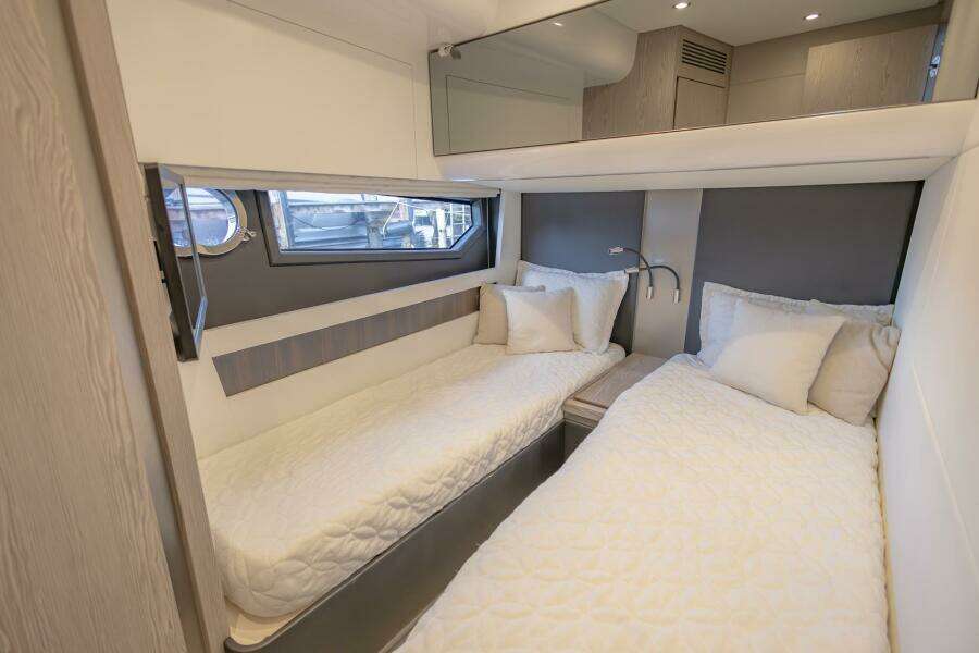 Asymmetry 59ft Azimut Yacht For Sale Asymmetry 59ft Azimut Yacht For Sale