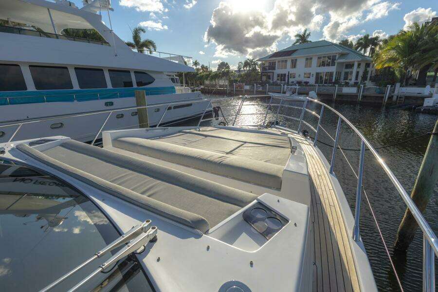 Asymmetry 59ft Azimut Yacht For Sale Asymmetry 59ft Azimut Yacht For Sale
