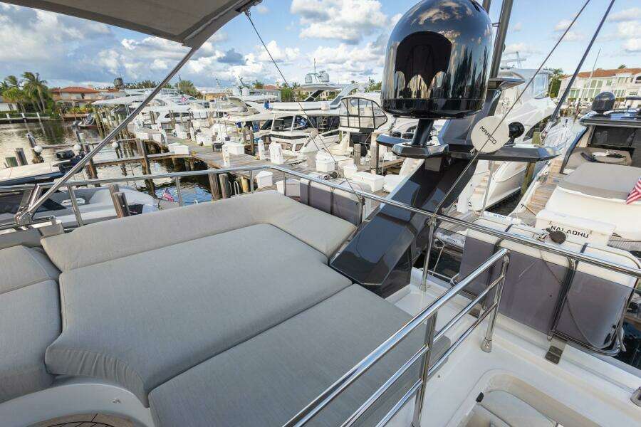 Asymmetry 59ft Azimut Yacht For Sale Asymmetry 59ft Azimut Yacht For Sale