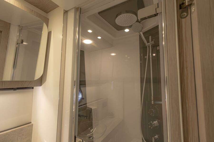 Asymmetry 59ft Azimut Yacht For Sale Asymmetry 59ft Azimut Yacht For Sale