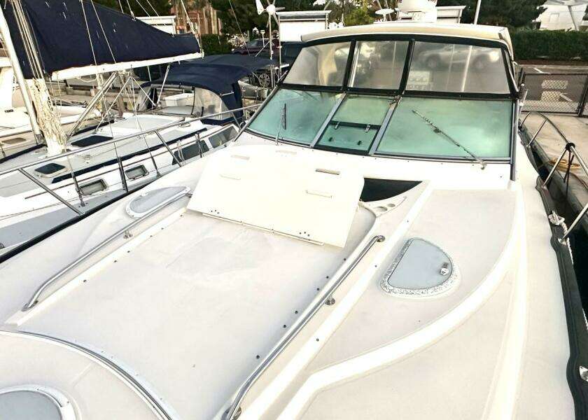 40ft Monterey Yacht For Sale