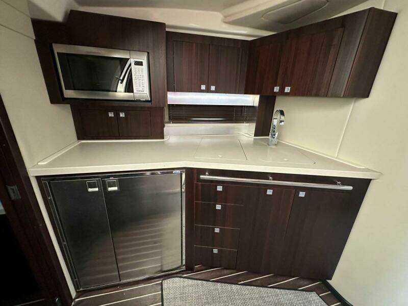 40ft Monterey Yacht For Sale