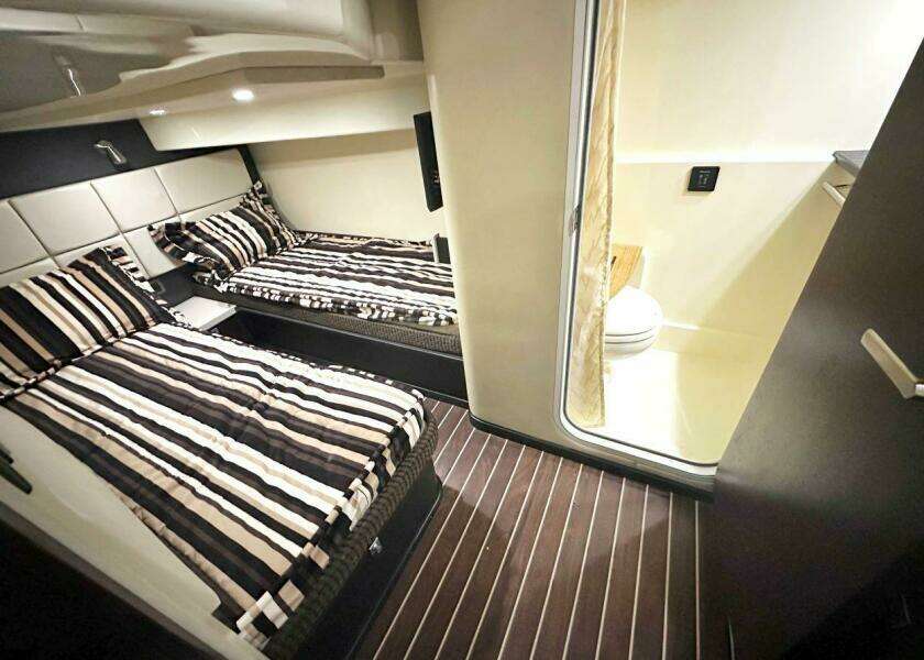 40ft Monterey Yacht For Sale