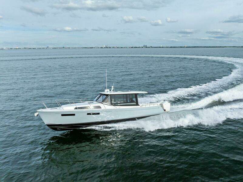 MJM 42 2025 - Profile