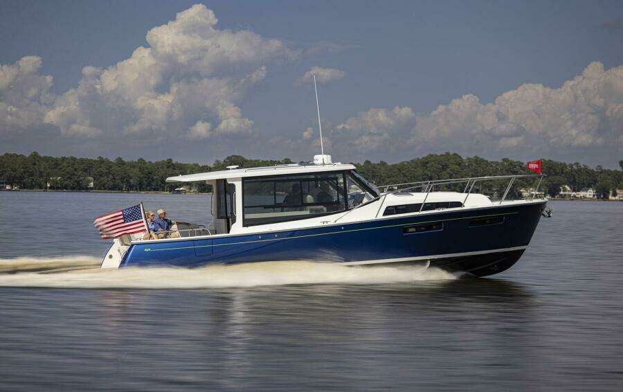 MJM 42 2025 - Profile MJM 42 2025 - Profile