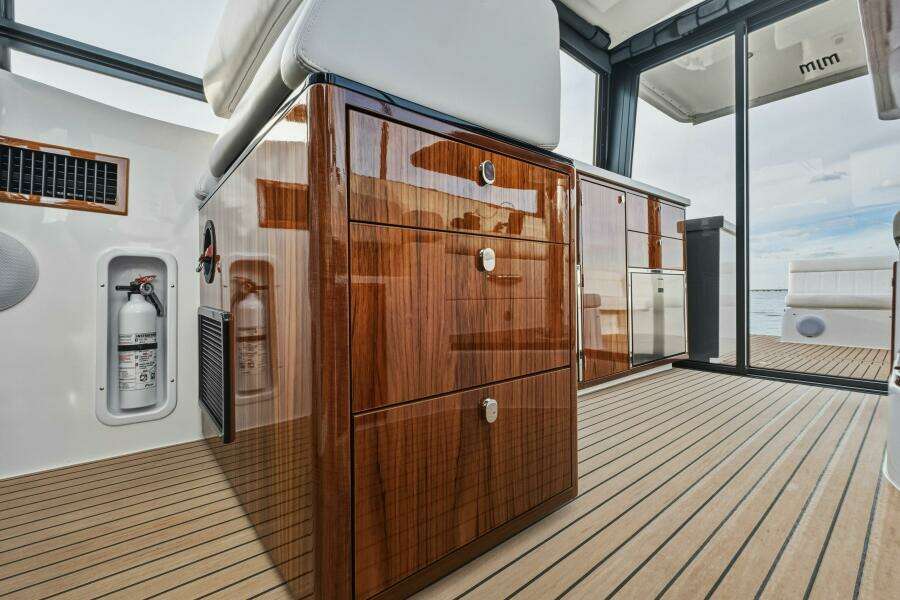 MJM 42 2025 - Galley