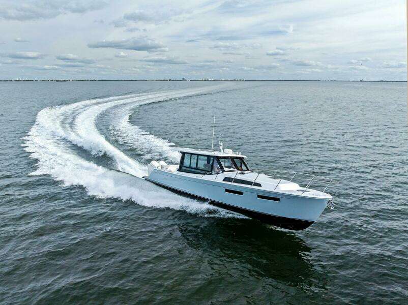 MJM 42 2025 - Profile