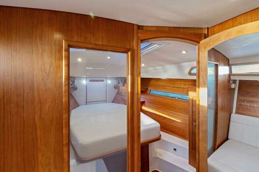MJM 42 2025 - Stateroom