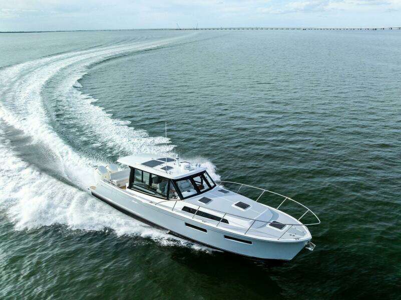 MJM 42 2025 - Profile