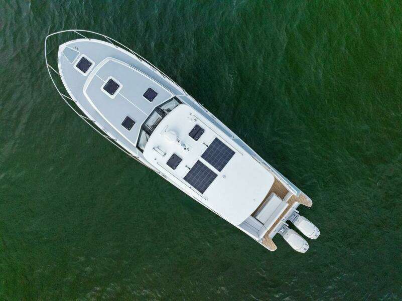 MJM 42 2025 - Profile