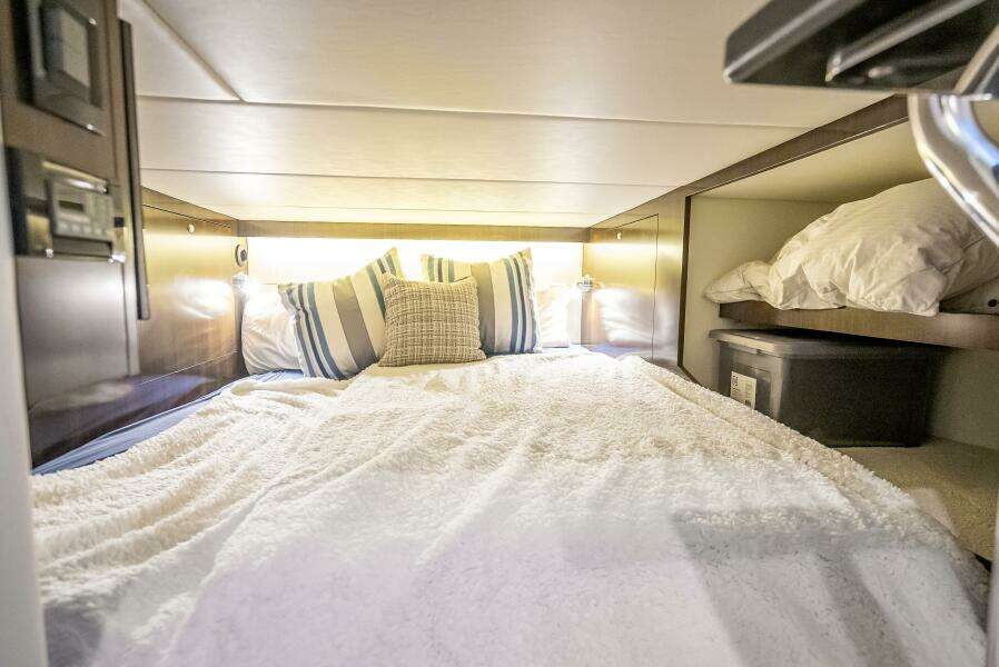 Walking on Water 38ft Cruisers Yachts Yacht For Sale Walking on Water 38ft Cruisers Yachts Yacht For Sale