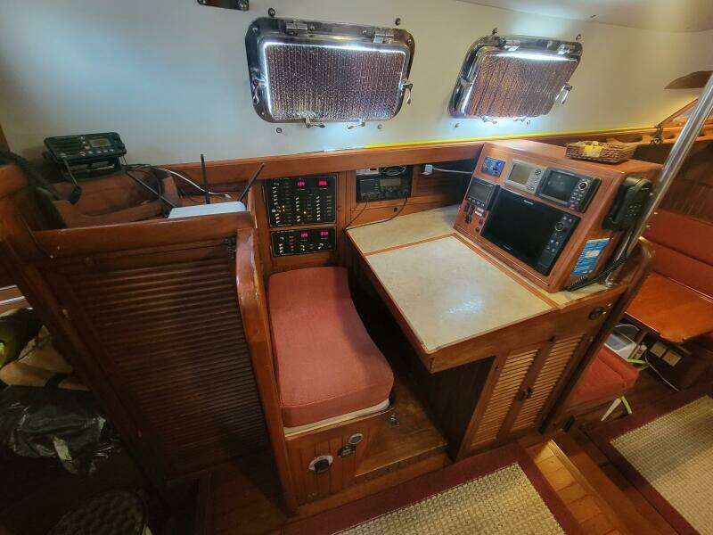Searcher 42ft Tayana Yacht For Sale Searcher 42ft Tayana Yacht For Sale