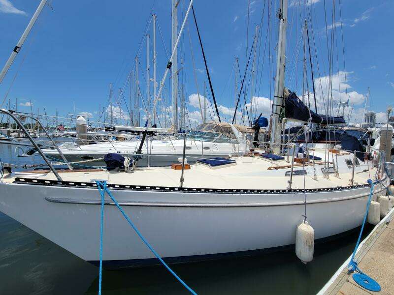 Searcher 42ft Tayana Yacht For Sale Searcher 42ft Tayana Yacht For Sale