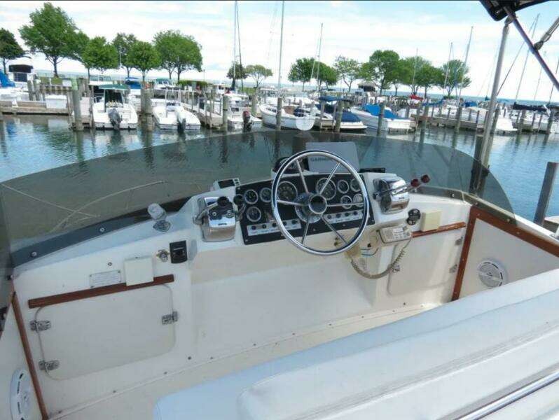Off the Hook 28ft Bertram Yacht For Sale Off the Hook 28ft Bertram Yacht For Sale