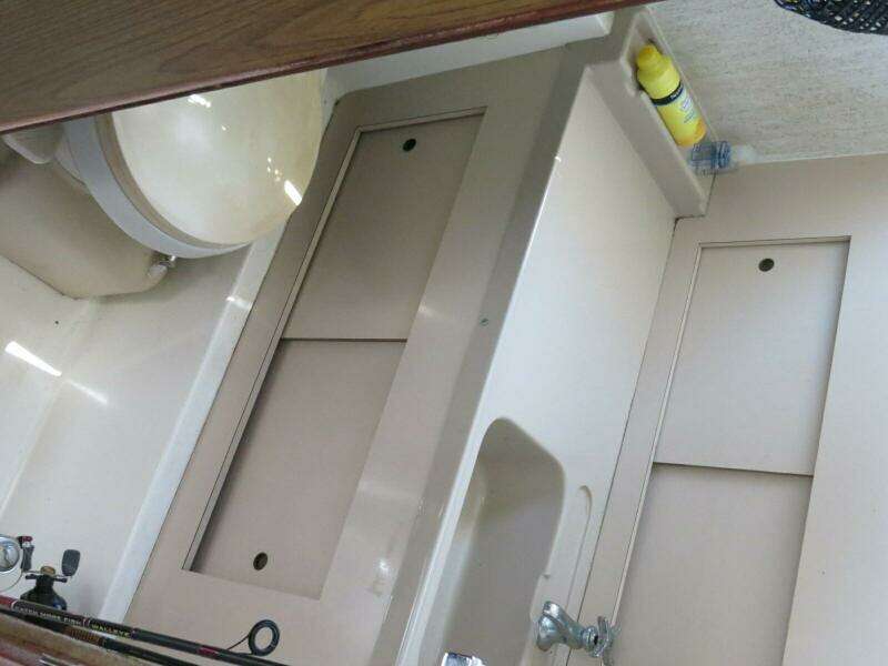 28ft Bertram Yacht For Sale