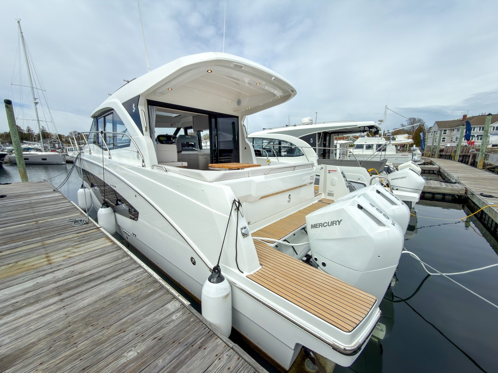 2026 Beneteau Antares 12 Coupe