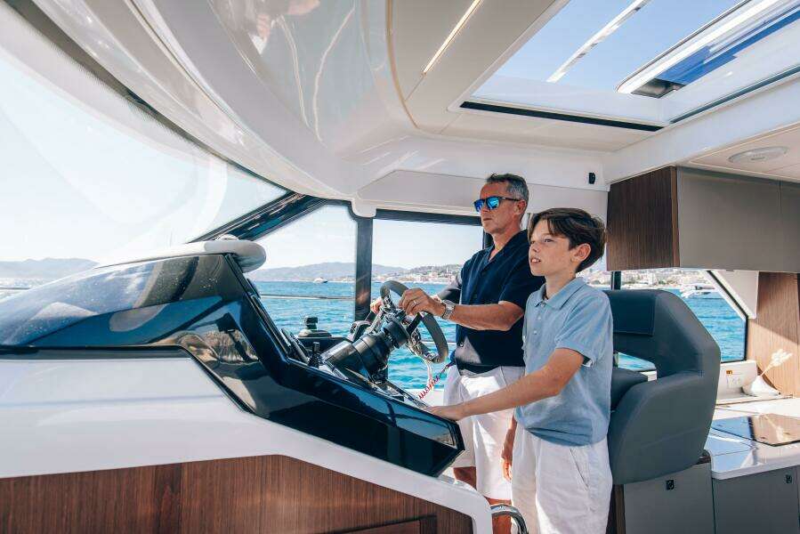 42ft Beneteau Yacht For Sale